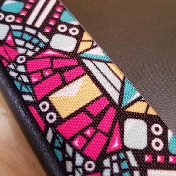 NWT Yak Pak Kindle Portfolio Case in Mosaic Print - Picture 4 of 8